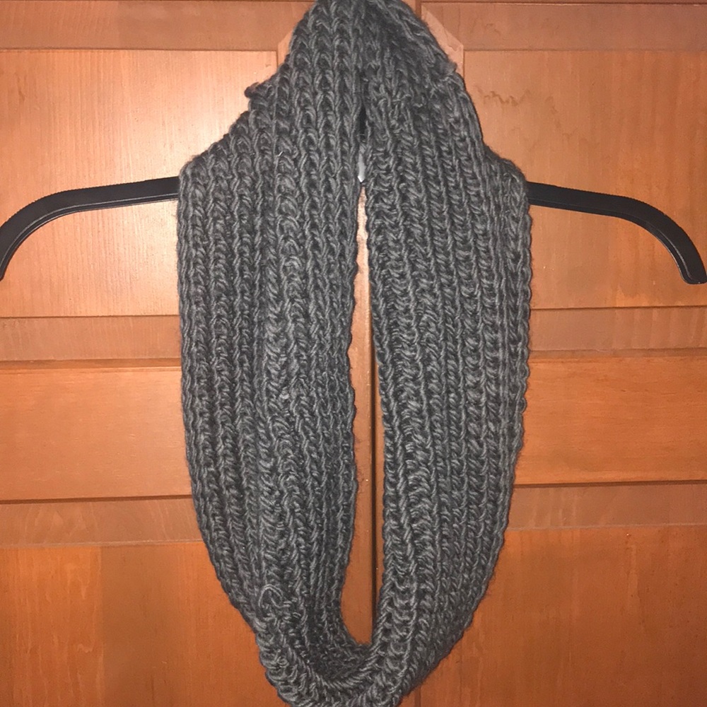 Knitted wool scarf